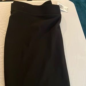 ***NEVER WORN BEFORE*** Women’s TORRID BLACK SOLID PONTE PENCIL SKIRT